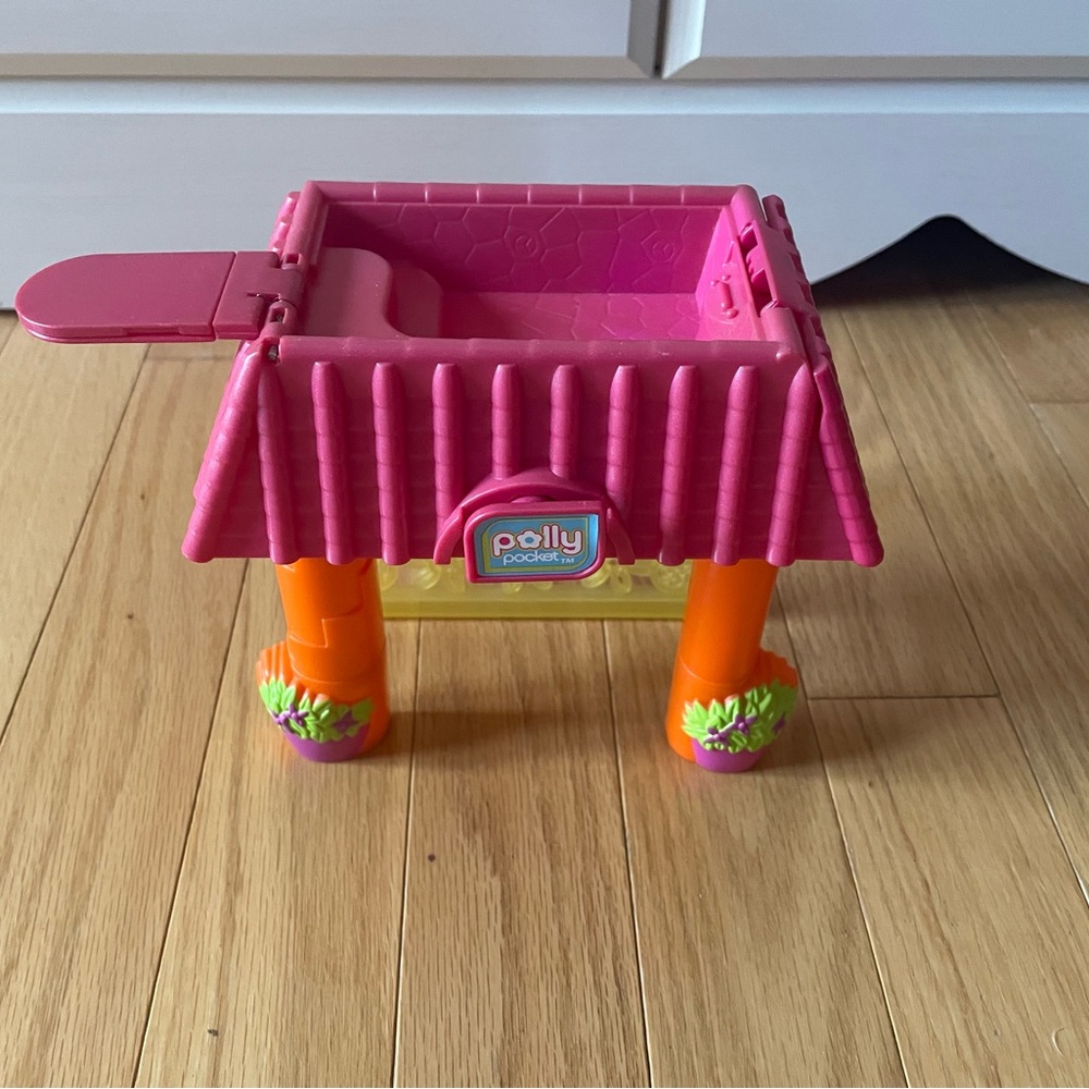 Polly Pocket Playset - Picture 2 of 3